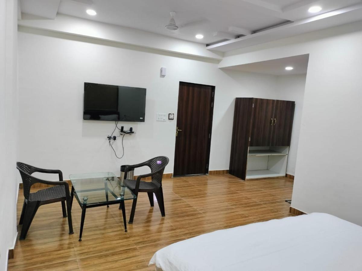 Hotel Satkar International Chhindwāra Eksteriør bilde