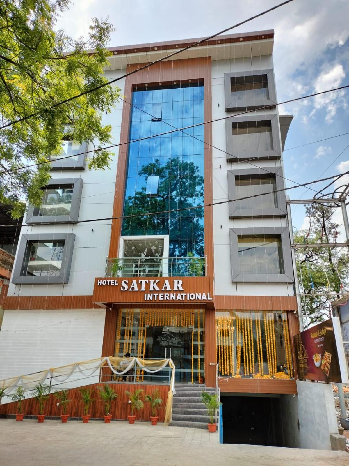 Hotel Satkar International Chhindwāra Eksteriør bilde